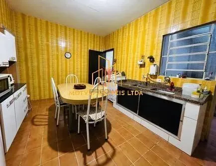Imagem CA-26330 - CASA COM QUINTAL E EDÍCULA EM JACAREÍ - SP