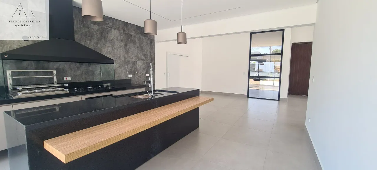 Imagem Oportunidade única! Casa em condomínio à venda em Salto-SP, Portal dos Bandeirantes. 3 quartos, 3 suítes, 2 salas, 4 banheiros, 4 vagas, 228m².