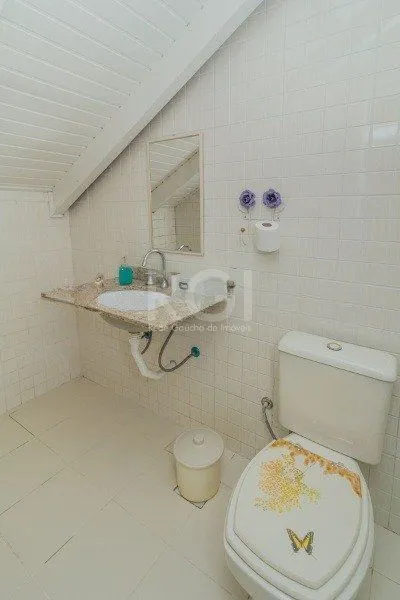 Imagem Casa para Venda - 137m², 3 dormitórios, sendo 3 suites, 2 vagas - Hípica