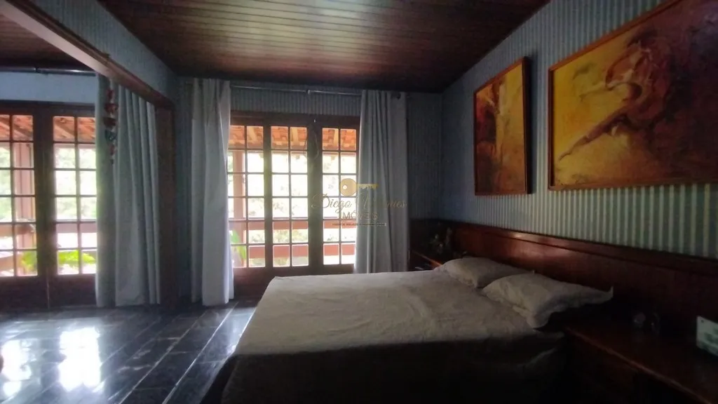 Imagem Casa em Condomínio para Venda em Teresópolis / RJ no bairro Vale Feliz