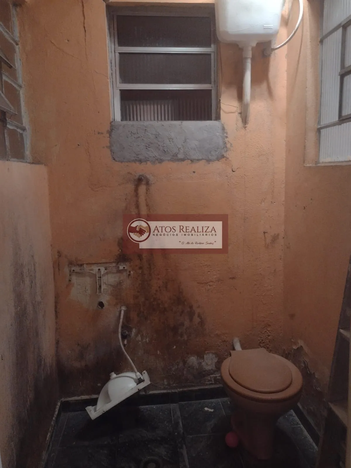 Imagem Vendo um Excelente Imóvel, casa antiga para investimento no Jardim Republica - São Paulo: terreno 204m2 por R$ 370.000 - Venda. Localização privilegiada, próximo a estação Autódromo.