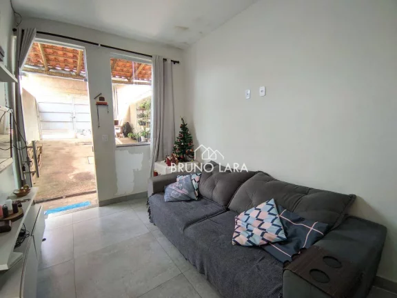 Imagem Casa à venda em Igarapé MG, bairro Canarinho.