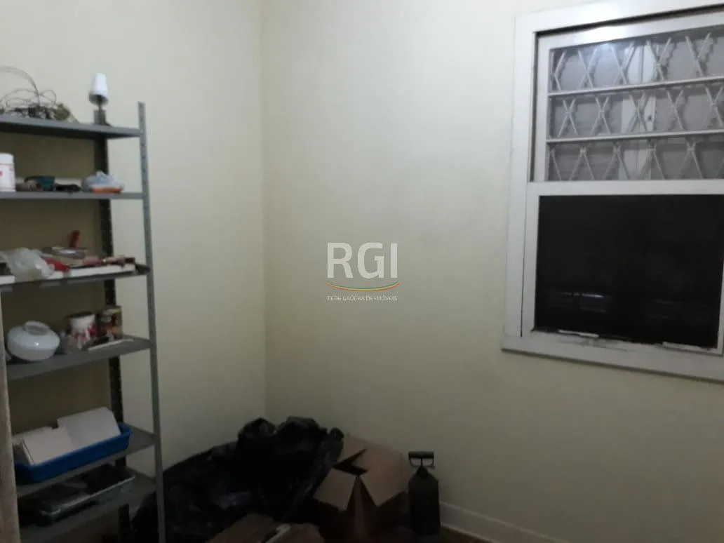 Imagem Casa para Venda - 415.8m², 5 dormitórios, 3 vagas - Menino Deus