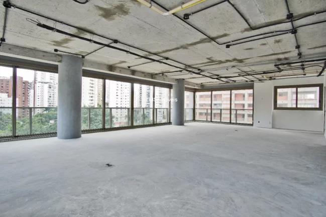 Foto do imóvel Apartamento à venda na Vila Nova Conceição com 4 suítes, 5 banheiros, 4 vagas.