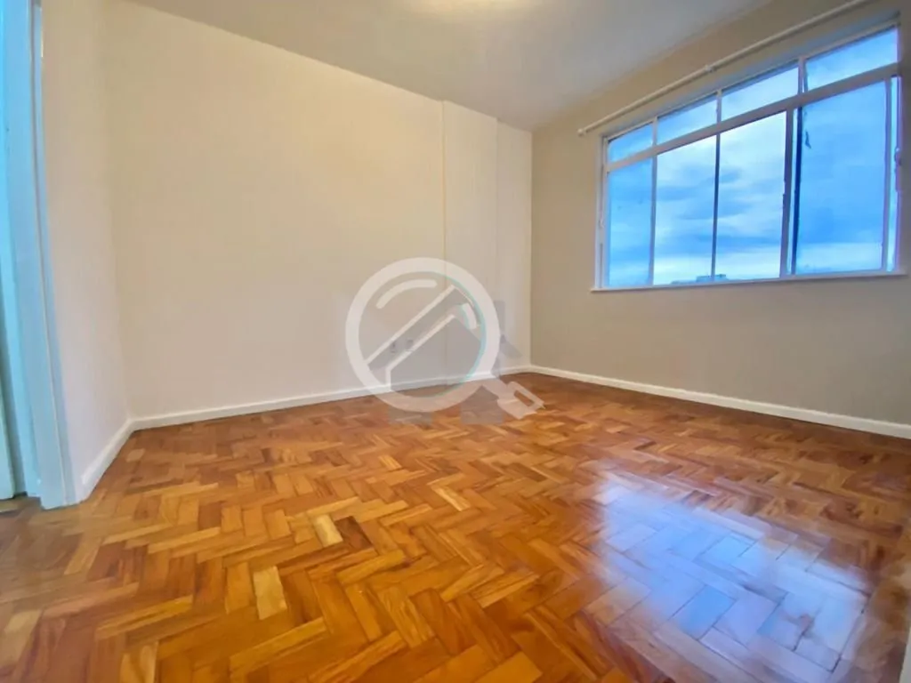 Imagem Apartamento de um dormitório em frente a Santa Casa. Excelente localização, com vista incrível e...