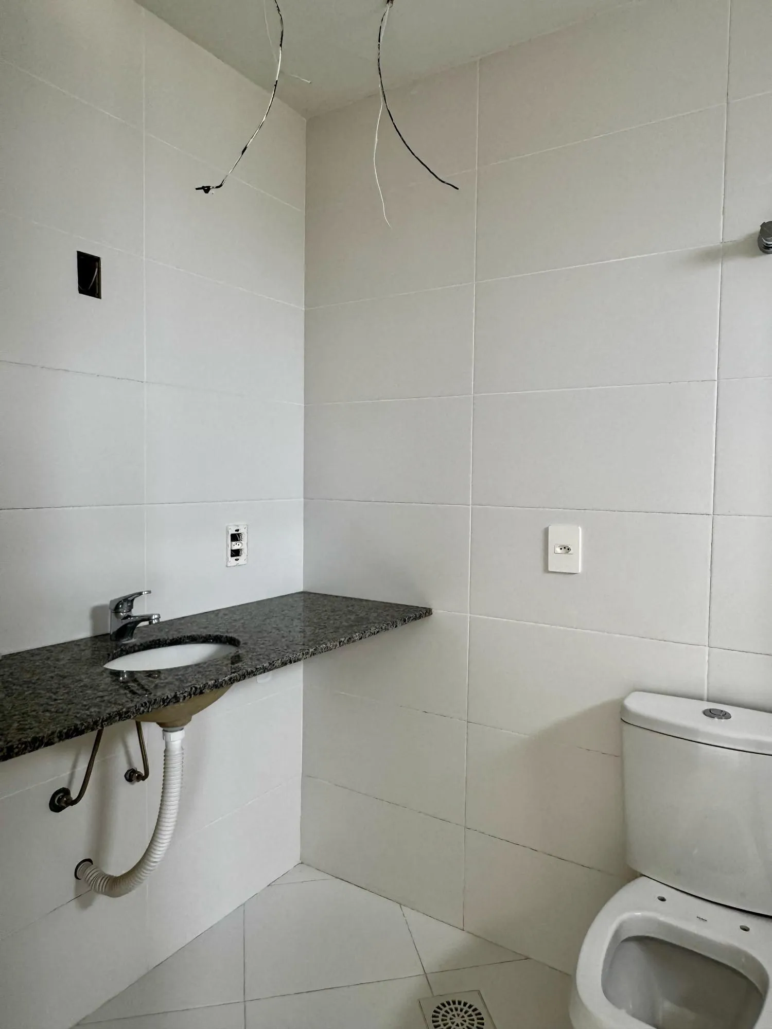 Imagem EXCELENTE APARTAMENTO NOVO Á VENDA - Passo da Areia | Porto Alegre