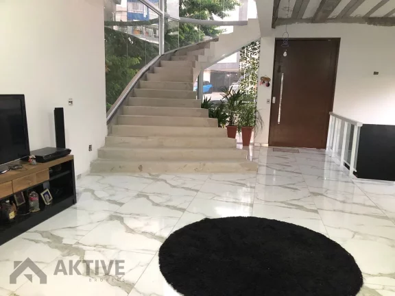 Imagem Casa de Condomínio em Suru - Santana de Parnaíba