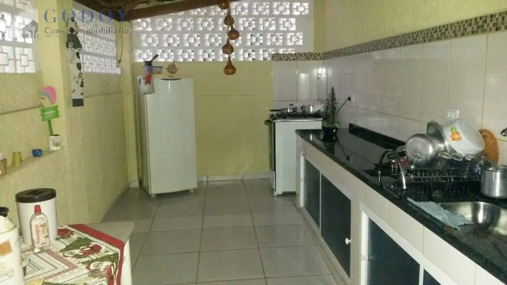 Imagem Casa à venda, 2 Vagas, 748M², Jardim Santa Cecília, Pindamonhangaba - SP