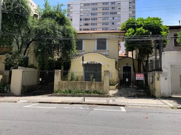 Foto do imóvel Luxuosa casa à venda em São Paulo-SP, bairro Água Branca: 3 quartos, 3 salas, 4 banheiros, 4 vagas de garagem, 400 m².