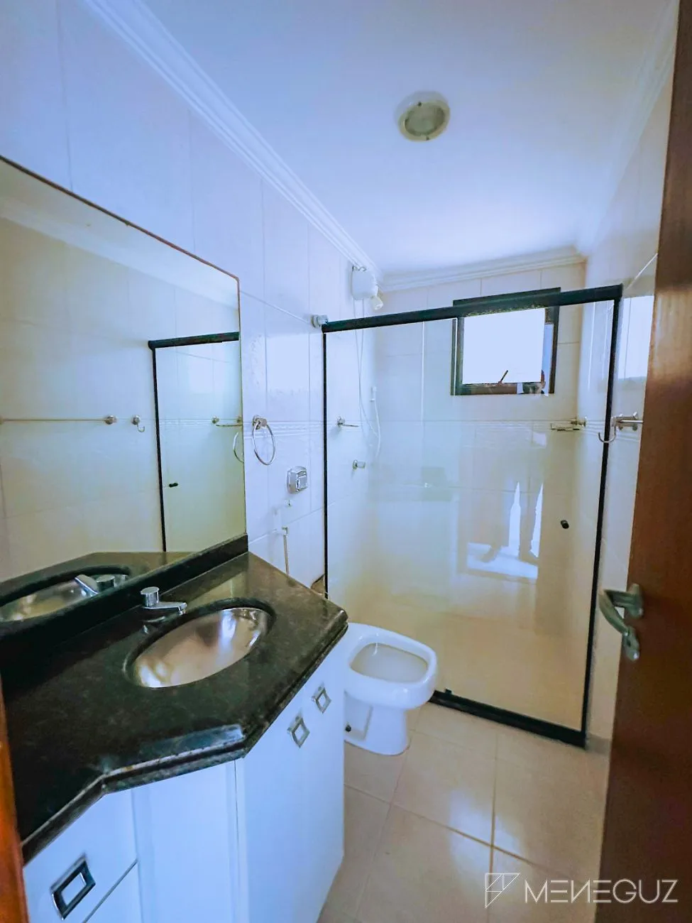 Imagem Apartamento de alto padrão a venda de frente para o mar com 4 Suítes na Deslumbrante Praia do Morro, em Guarapari