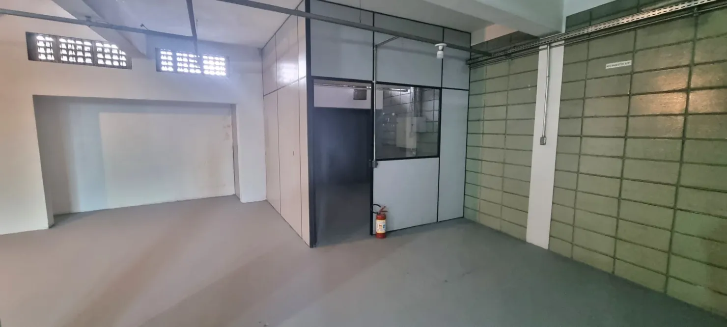 Imagem Prédio Comercial Completo com 3 Pisos, Elevador, Acesso Facilitado e Localização Estratégica para Seu Negócio