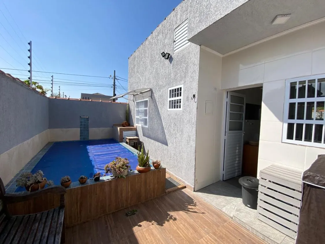 Imagem LINDA CASA EM CONDOMINIO COM PISCINA A 800 METROS DO MAR NO CIBRATEL II EM ITANHAEM