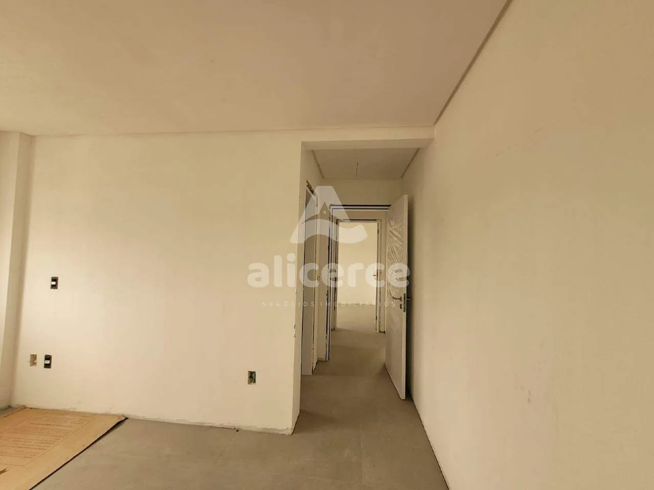 Imagem Apartamento à venda com 2 quartos 1 suíte, 75,67m² em Jardim Eldorado Palhoça
