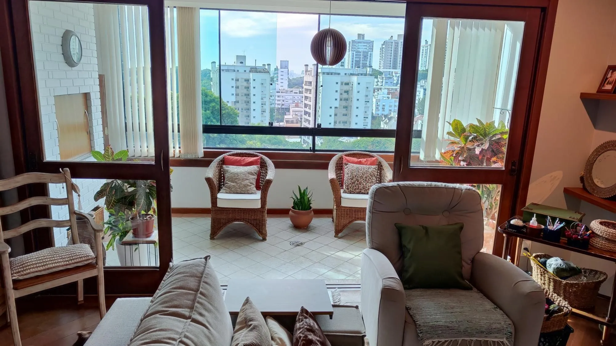 Imagem APARTAMENTO EXCEPCIONAL NO EDIFÍCIO SOLAR DOS PLÁTANO