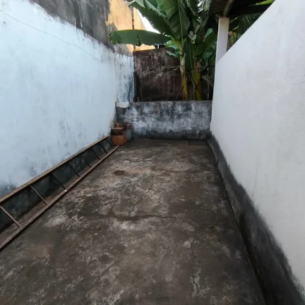 Imagem Casa 2/4 Com Barracao No Santa Luzia