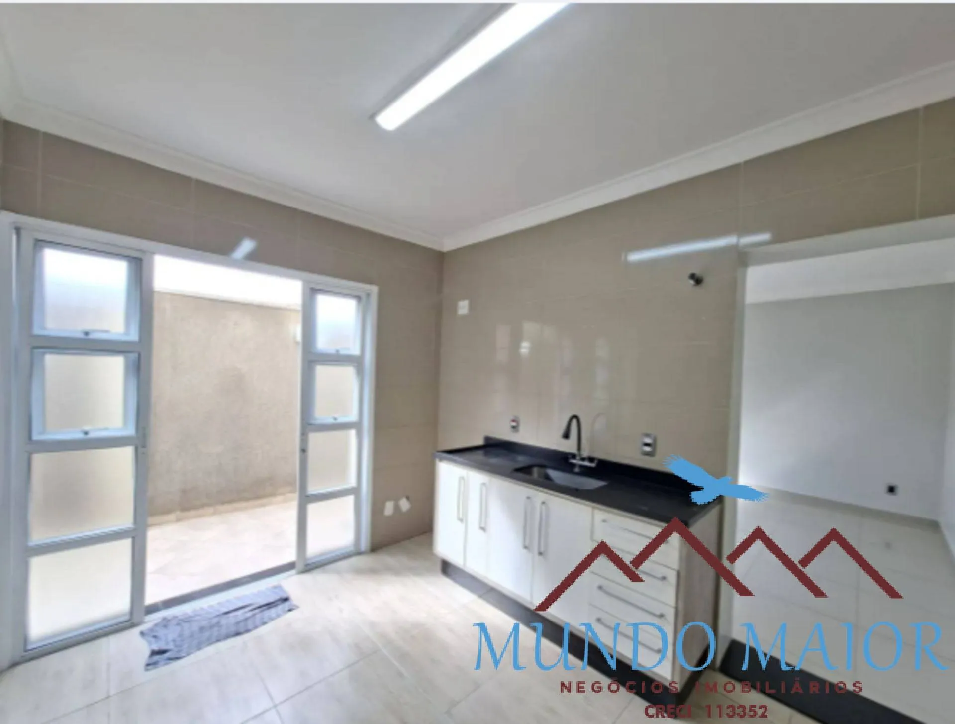Imagem Sobrado 214 m² - Jardim Caminho do Mar - 3 Quartos, 2 Suítes, Churrasqueira