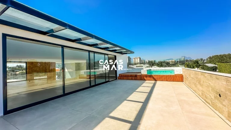 Imagem Casa de luxo em condomínio na Barra da Tijúca, Rio de Janeiro-RJ: 5 quartos, 5 suítes, 9 banheiros, 7 vagas, 1.200m².