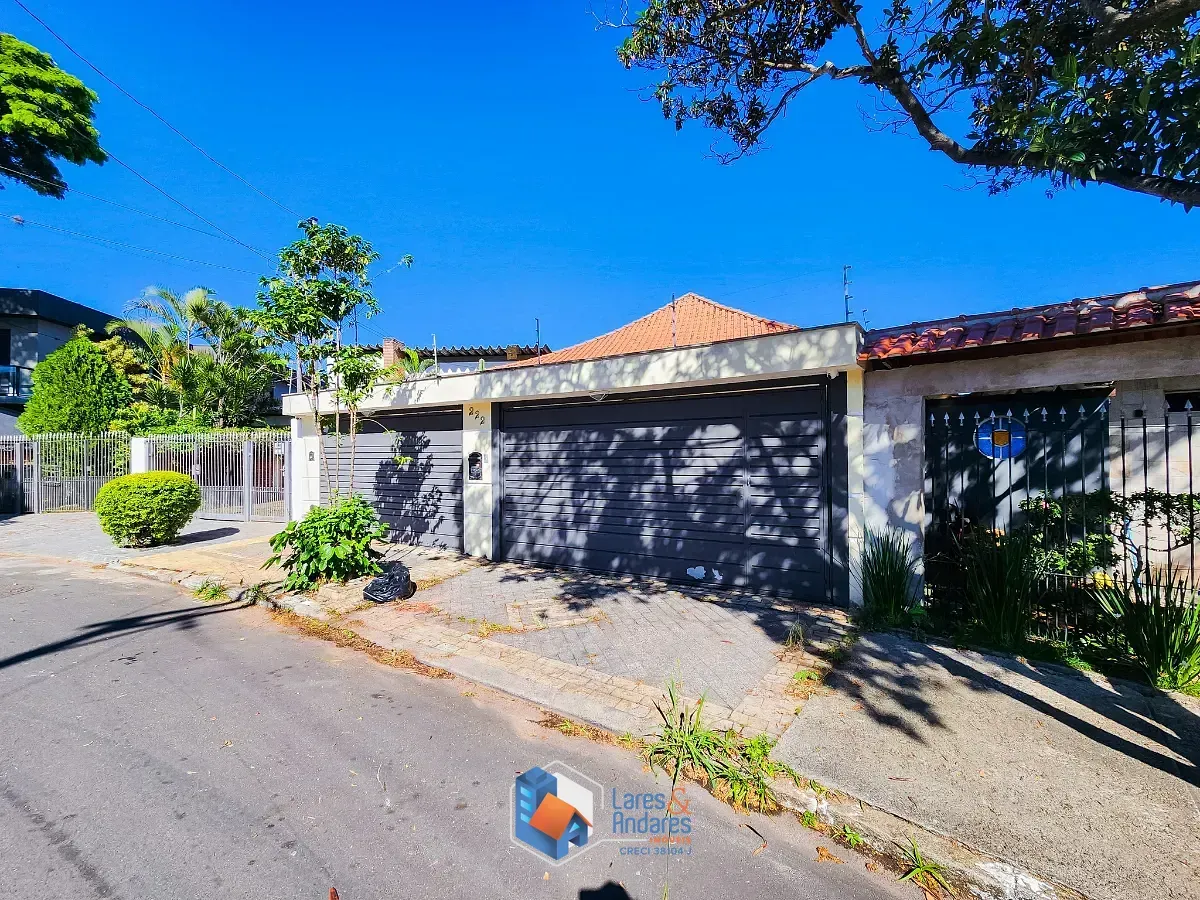Foto do imóvel Casa para venda em Parque São Domingos com 3 quartos, sendo 1 suíte, 212m² em Rua Doutor Odon Carlos de Figueiredo Ferraz
