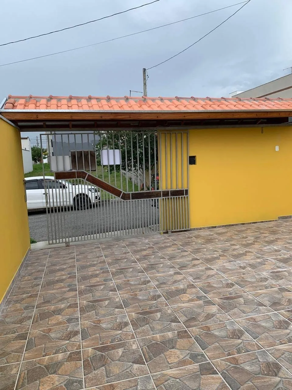 Imagem Casa 3 Quartos, 1 Suite, 2 Vagas, 176M², Loteamento Residencial e Comercial Flamboyant, Pindamonhangaba - SP