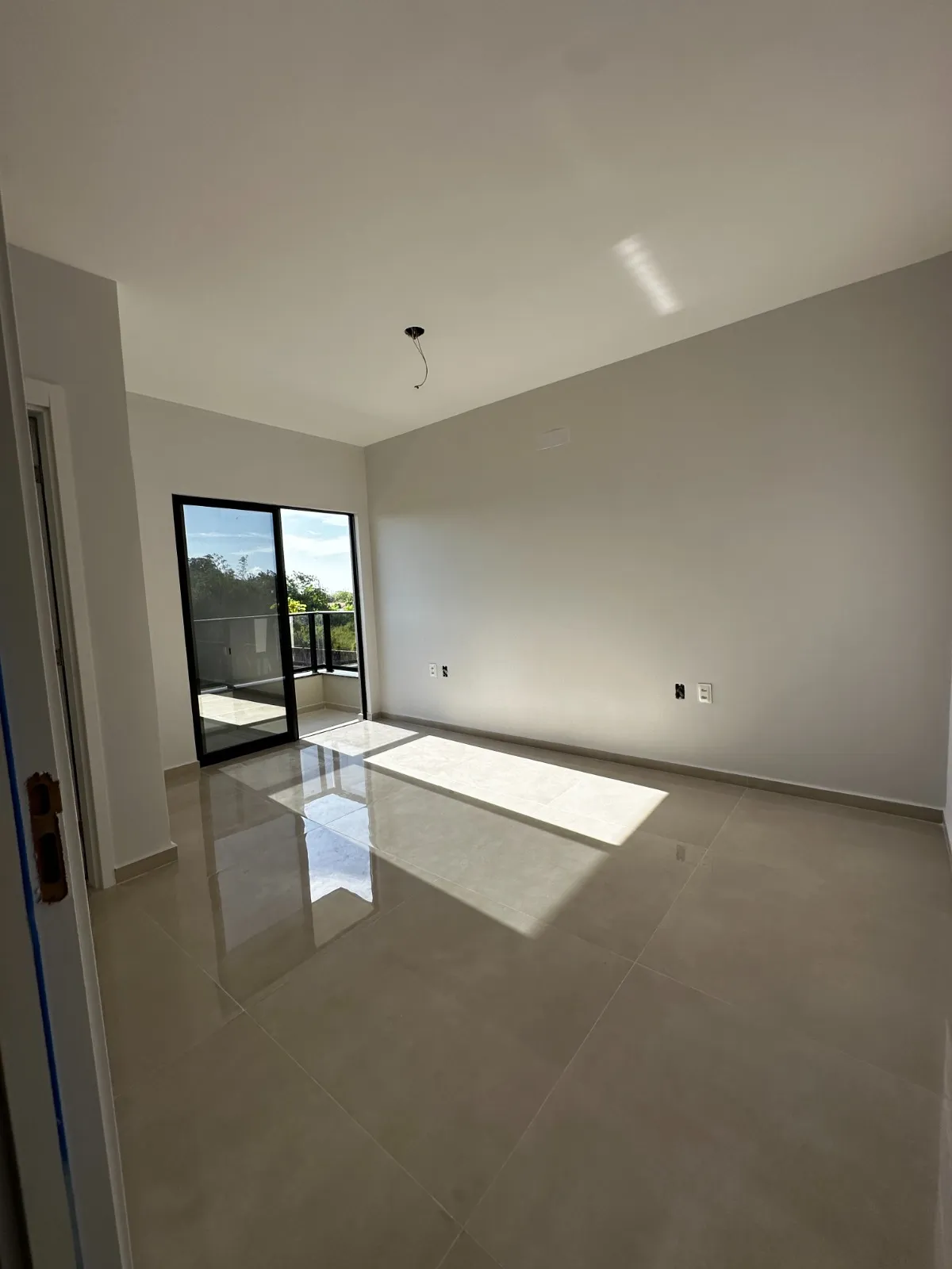Imagem Casa Duplex 3 Quartos - Eusébio