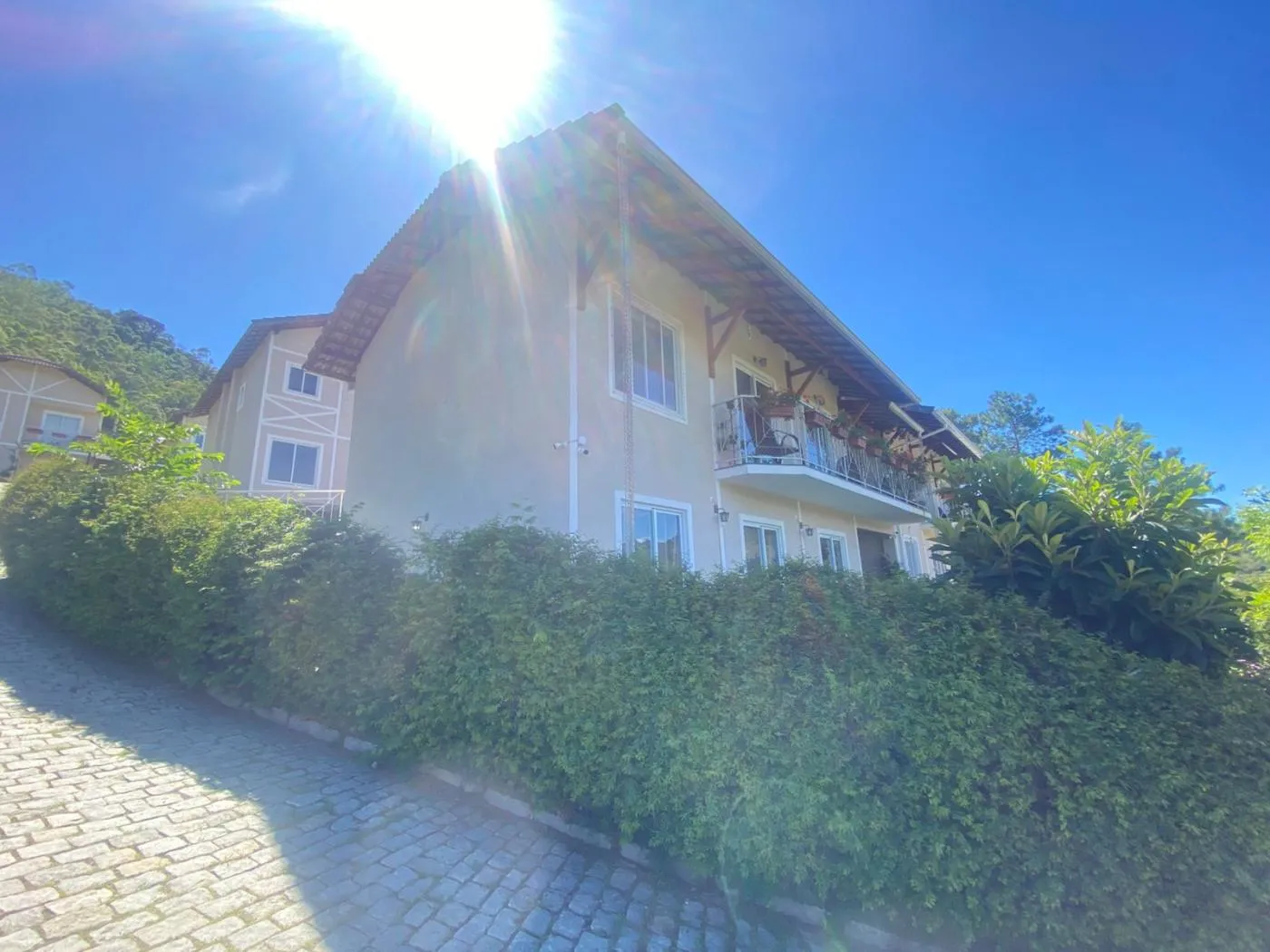 Imagem Casa em Condomínio para Venda em Teresópolis / RJ no bairro Vargem Grande