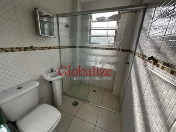 Imagem Apartamento à venda com 48m², 1 quarto, 1 quadra da praia, vaga de garagem por R$375.000,00 na Pompéia em Santos