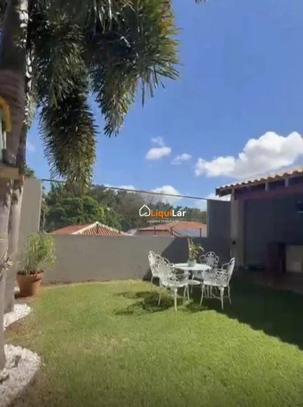 Imagem Espaçosa e Bem Localizada.