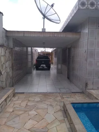 Imagem Casa com 2 dormitórios à venda, 115 m² por R$ 750.000,00 - Ocian - Praia Grande/SP