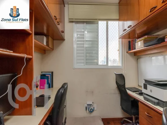 Imagem Apartamento à Venda Na Aclimação Com 3 Dormitórios Sendo 1 Suíte e 2 Vagas