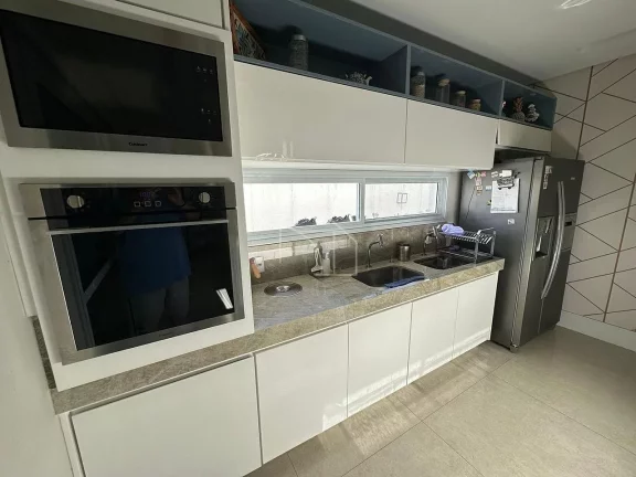 Imagem Luxuosa Casa à Venda no Condomínio Resort Boulevard Lagoa – Serra, ES