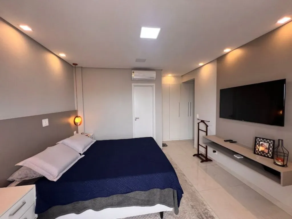 Imagem APARTAMENTO COM 130,00 m² - GUILHERMINA - PRAIA GRANDE SP