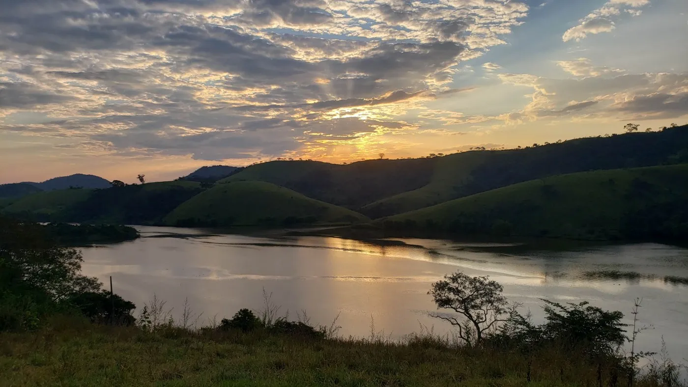 Imagem Sítio para Venda em Três Rios / RJ no bairro Bemposta