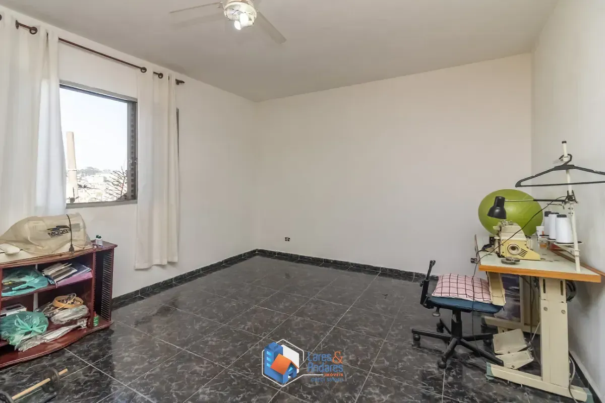 Imagem Sobrado para venda em Vila Itaberaba com 5 quartos, sendo 1 suíte, 220m²