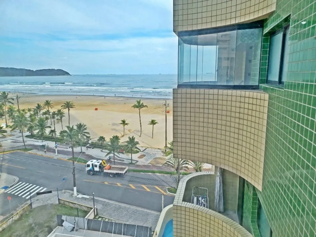 Foto do imóvel ESPETACULAR Apartamento 20 Metros do MAR na Guilhermina - Praia Grande. em Guilhermina, Praia Grande - SP