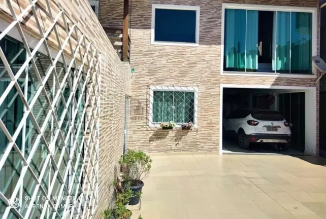 Imagem Casa com kitnet agregada em Balneário Camboriú.