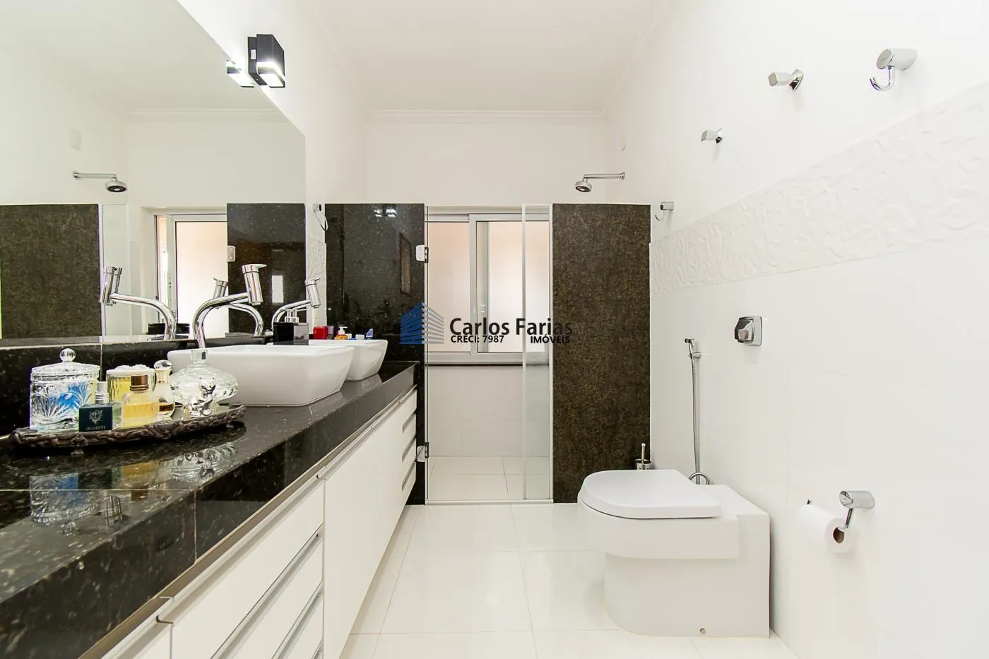 Imagem Casa em Condomínio para Venda em Brasília, Setor Habitacional Jardim Botânico, 4 dormitórios, 4 suítes, 6 banheiros, 4 vagas