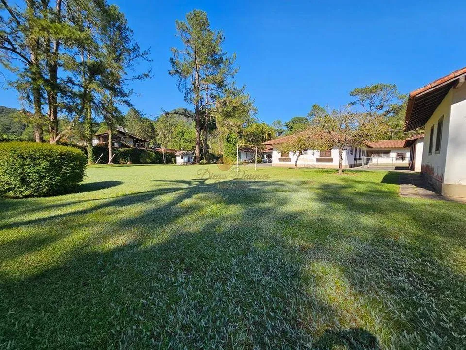 Imagem Casa em Condomínio para Venda em Teresópolis / RJ no bairro Albuquerque