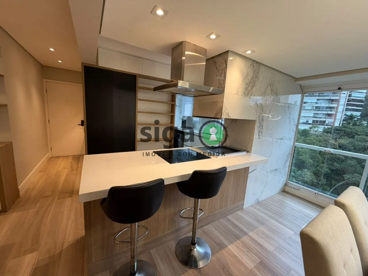Imagem APARTAMENTO MOBILIADO A VENDA NO PANAMBY COM 2 SUÍTES, 2 VAGAS E DEPÓSITO!
