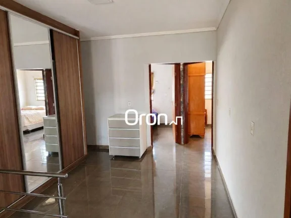Imagem Sobrado à venda, 330 m² por R$ 1.199.000,00 - Jardim Balneário Meia Ponte - Goiânia/GO