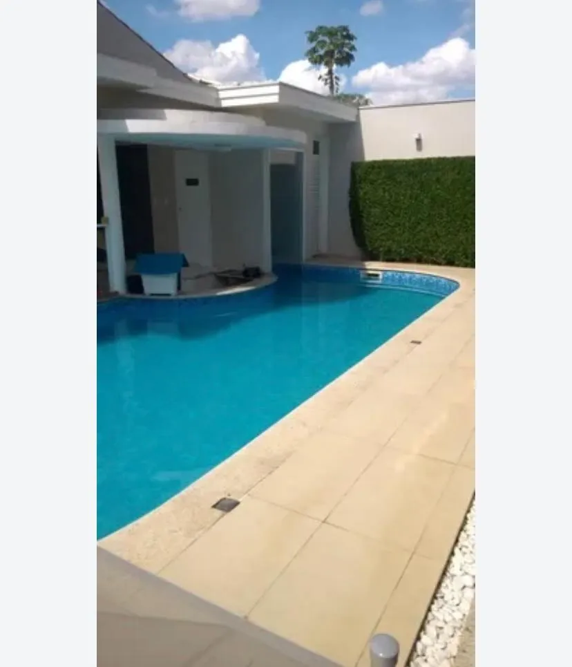 Imagem Casa Alto Padrão Localizada no Condominio Vila dos Inglezes.