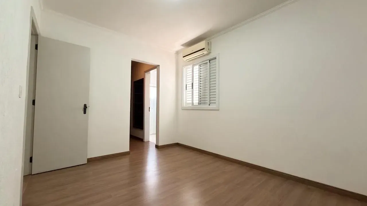 Imagem Casa de Condomínio com 3 Quartos à Venda, 120 m² em Jardim Shangai - Jundiaí