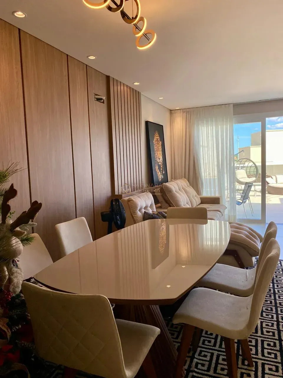 Imagem Viva no Topo: A Exclusividade da Cobertura com 3 suites no Mirante Home Club