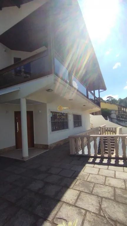 Imagem Casa para Venda em Teresópolis / RJ no bairro Panorama