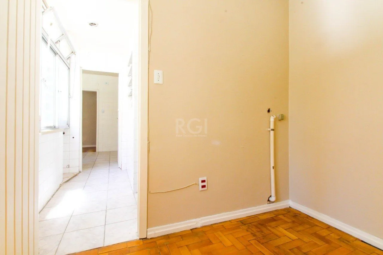 Imagem Apartamento para Venda - 73.01m², 2 dormitórios, 1 vaga - Menino Deus