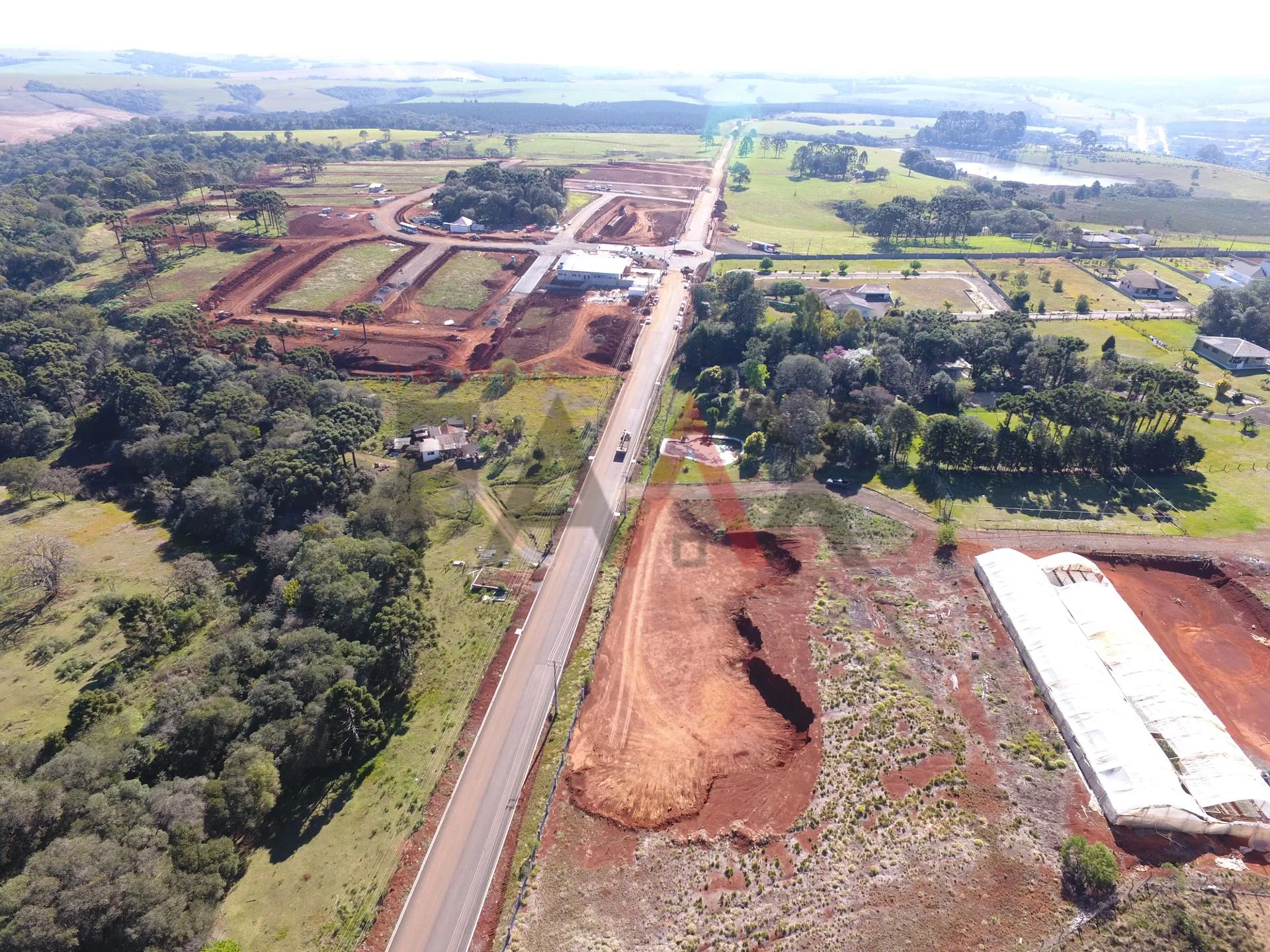 Imagem Terreno Comercial na entrada do Bairru das Cerejeiras
