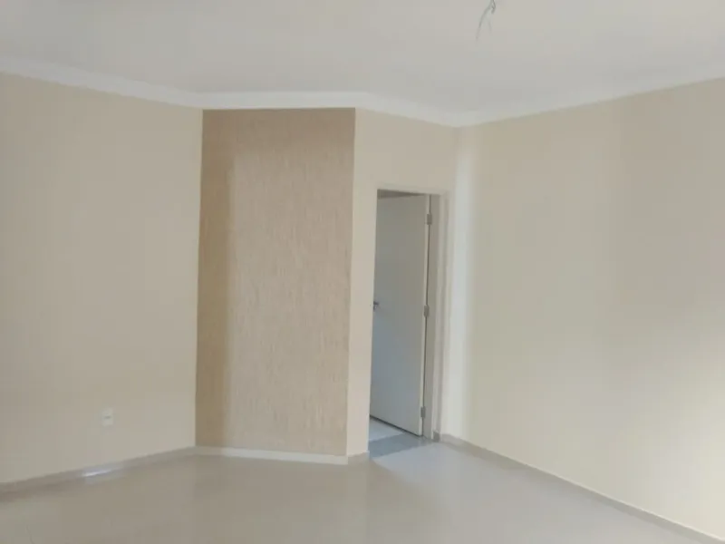 Imagem Casa Térrea no Bairro Deolinda Guerra em Sorocaba - 3 Quartos, Sendo 1 Suíte