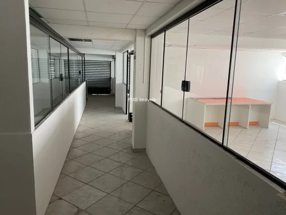 Imagem Prédio comercial com 1000m² no Alto da Lapa.