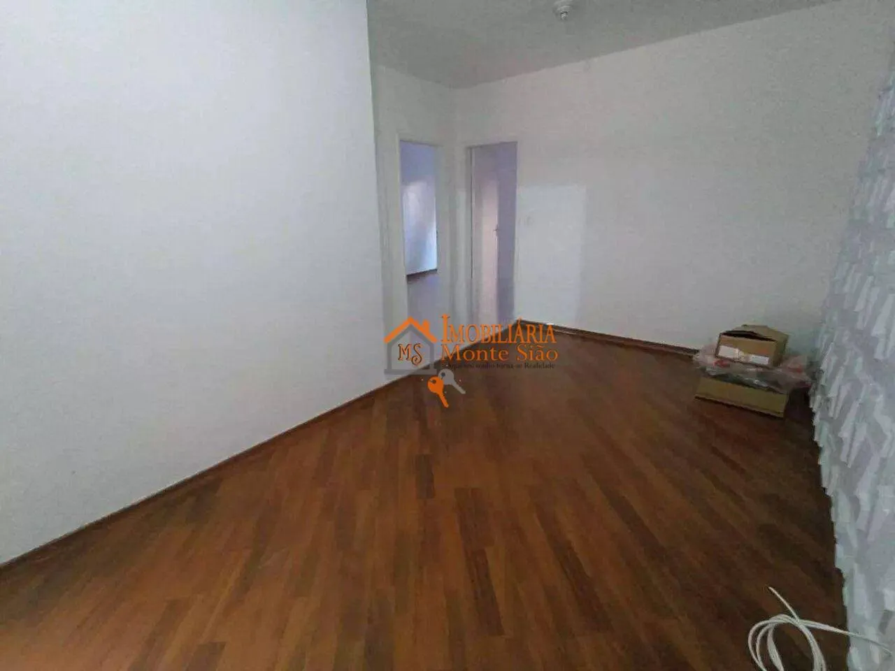 Imagem Apartamento com 2 dormitórios à venda, 56 m² por R$ 280.000,00 - Parque Renato Maia - Guarulhos/SP