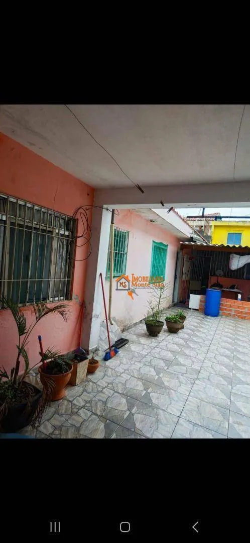Imagem Sobrado com 3 dormitórios à venda, 250 m² por R$ 585.000,00 - Jardim Presidente Dutra - Guarulhos/SP