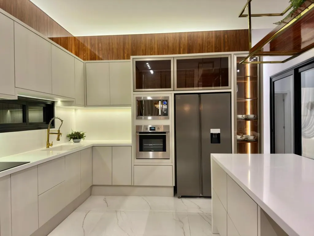 Imagem Casa em Condominio 4 Dormitórios - Bairro Araçá